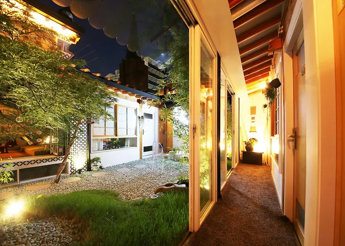 Pensión Nagne House 3*